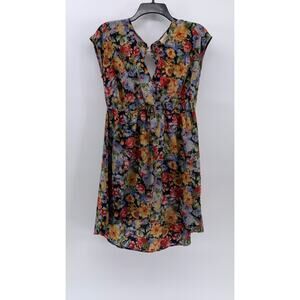 COINCIDENCE & CHANCE Women's Black Floral Surplice Neck Knee Length Dress SZ S